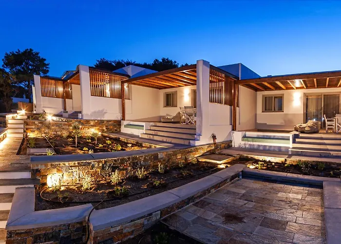 Pefki Luxury Suites