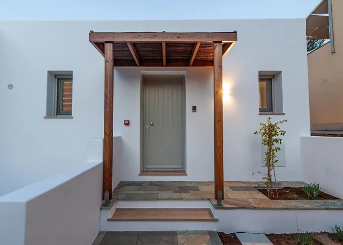 Pefki Luxury Suites