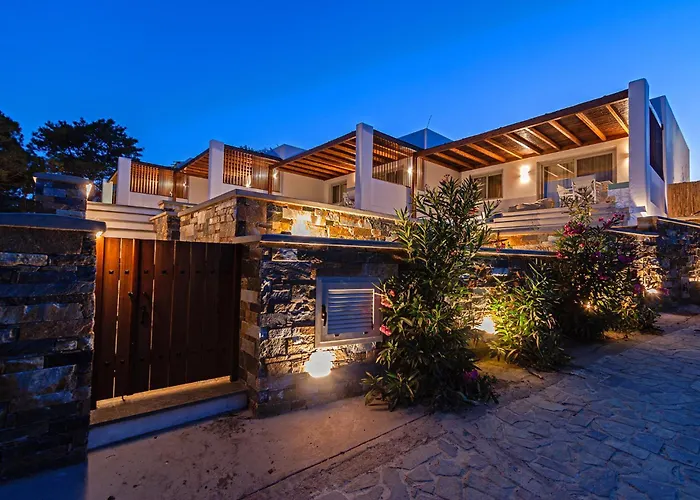 Pefki Luxury Suites